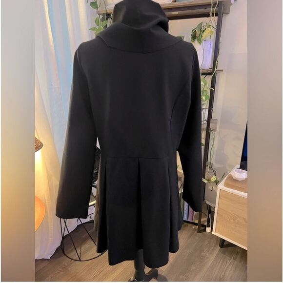 Elegant Black Women's Coat LUII L lined Heavy Hang, Flattering! - Picture 4 of 11